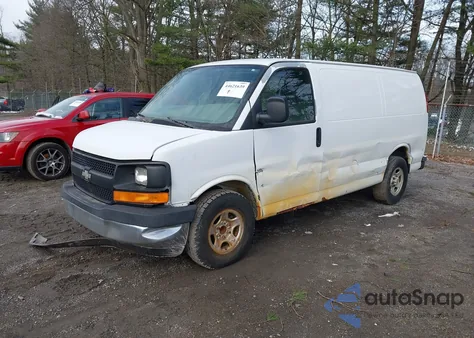 2008 Chevrolet Express Work Van z USA, uszkodzony, nr VIN 1GCFG15X481226601